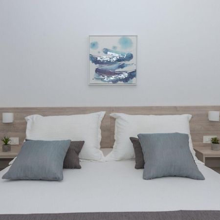 Apartments Mari - 40M From The Beach Makarska Zewnętrze zdjęcie