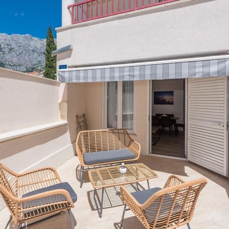 Apartments Mari - 40M From The Beach Makarska Zewnętrze zdjęcie