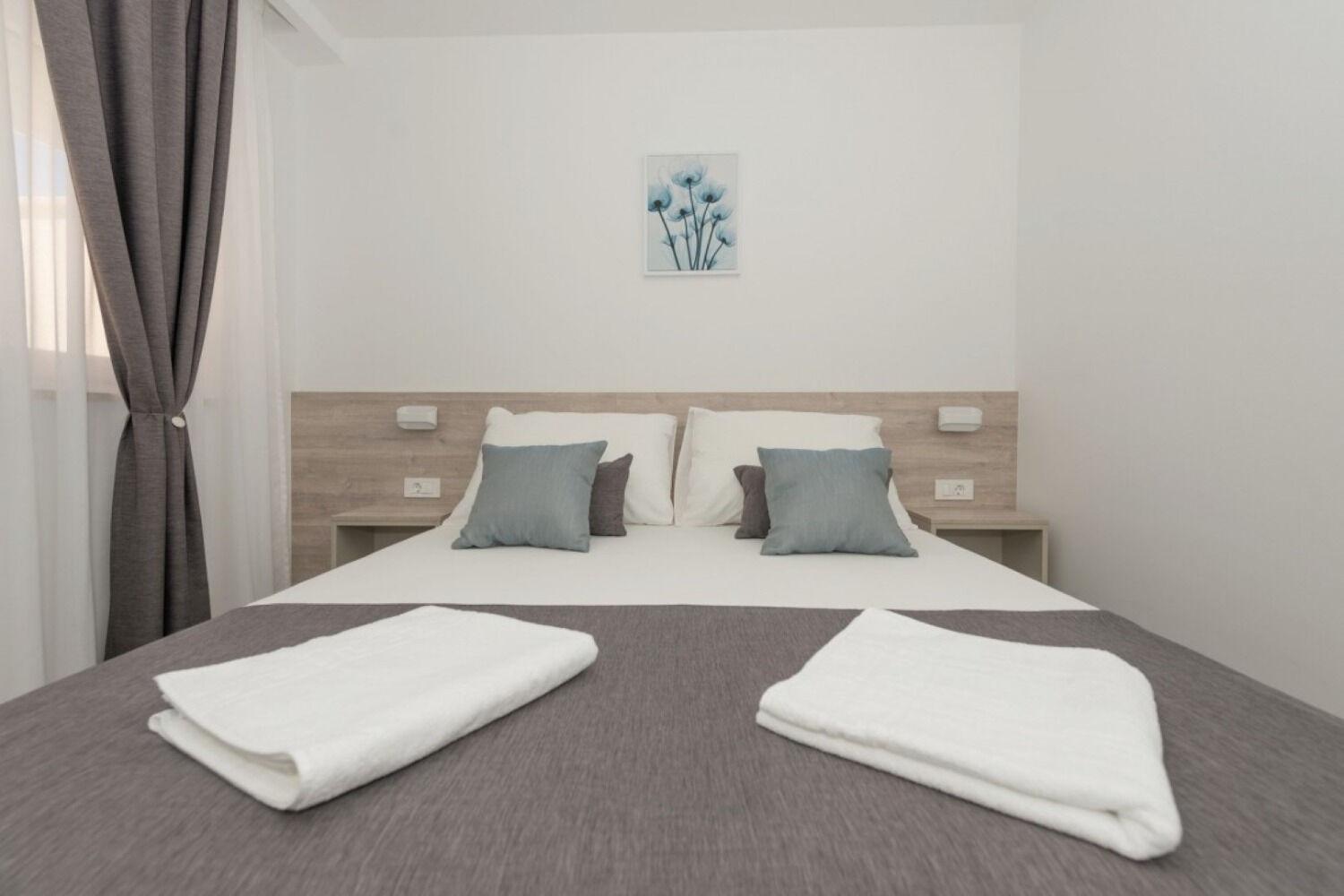 Apartments Mari - 40M From The Beach Makarska Zewnętrze zdjęcie