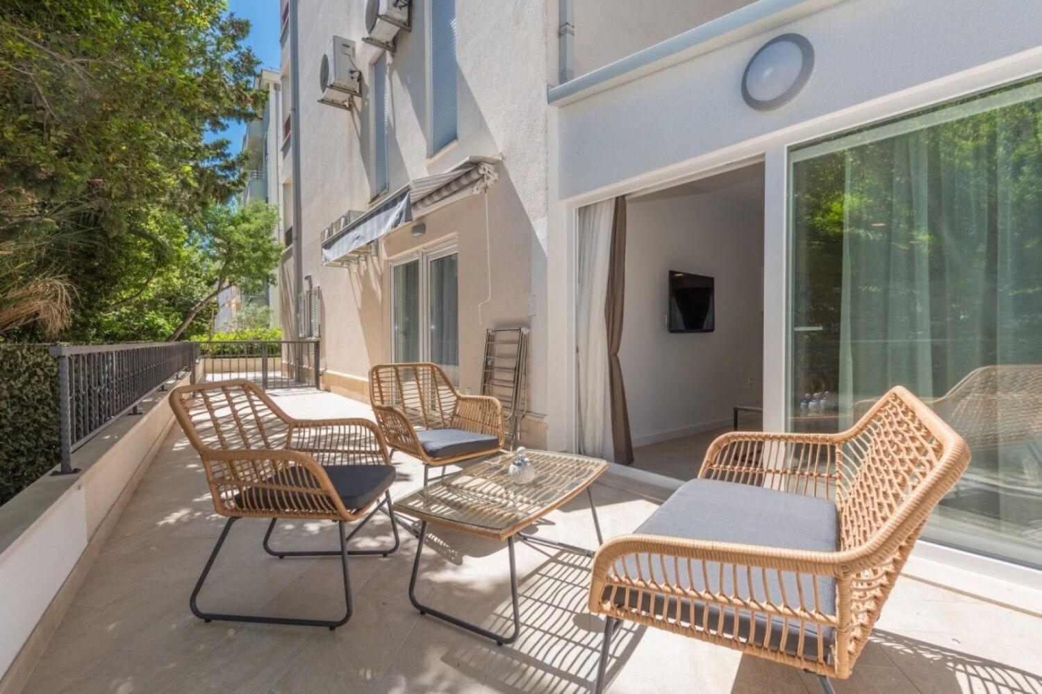 Apartments Mari - 40M From The Beach Makarska Zewnętrze zdjęcie