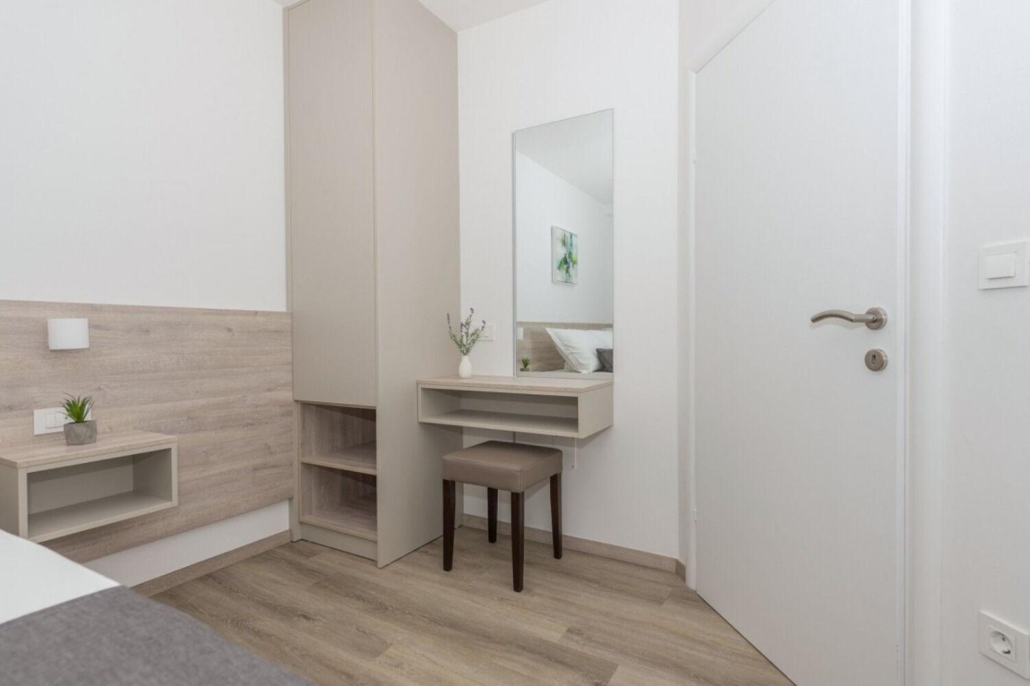 Apartments Mari - 40M From The Beach Makarska Zewnętrze zdjęcie