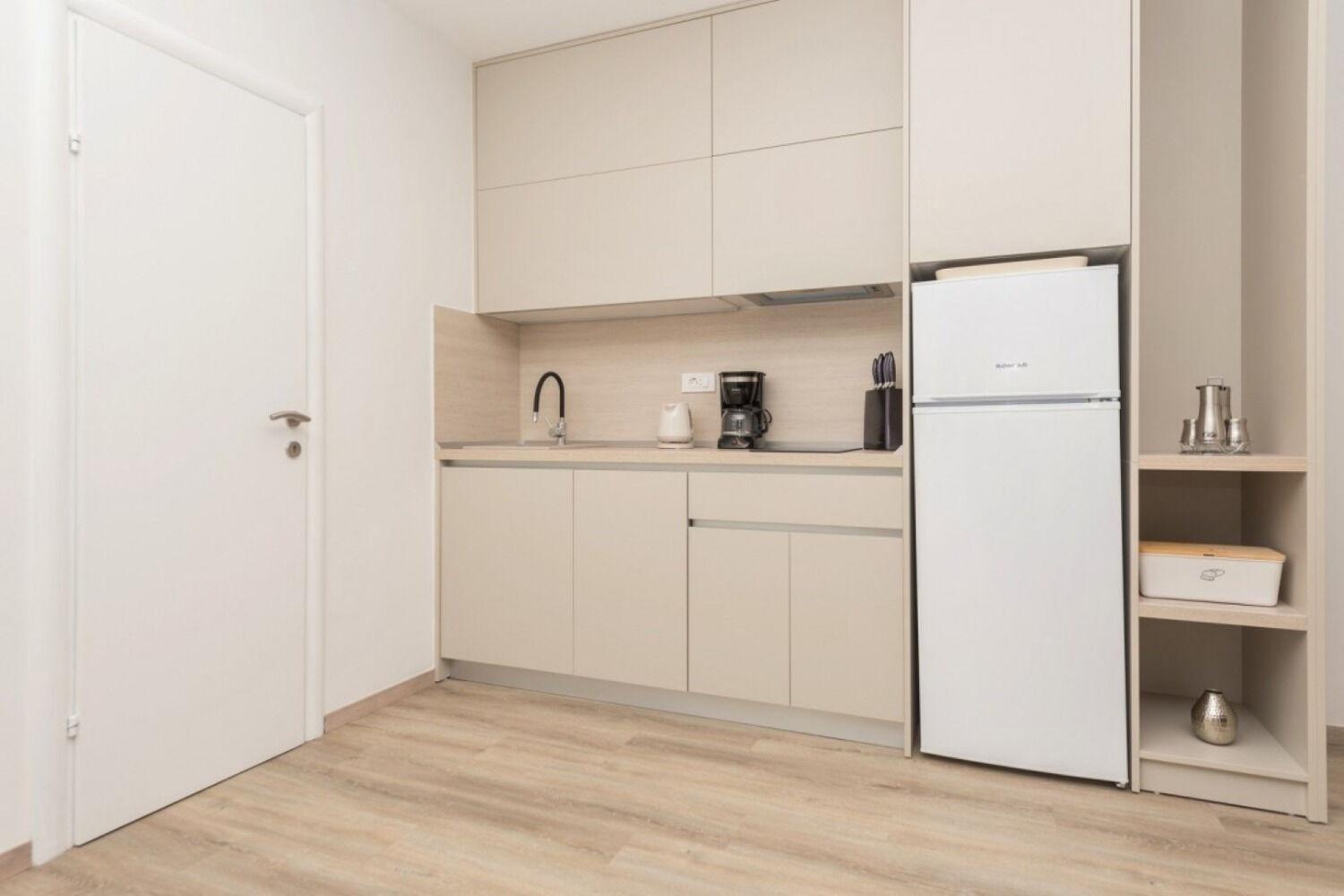 Apartments Mari - 40M From The Beach Makarska Zewnętrze zdjęcie