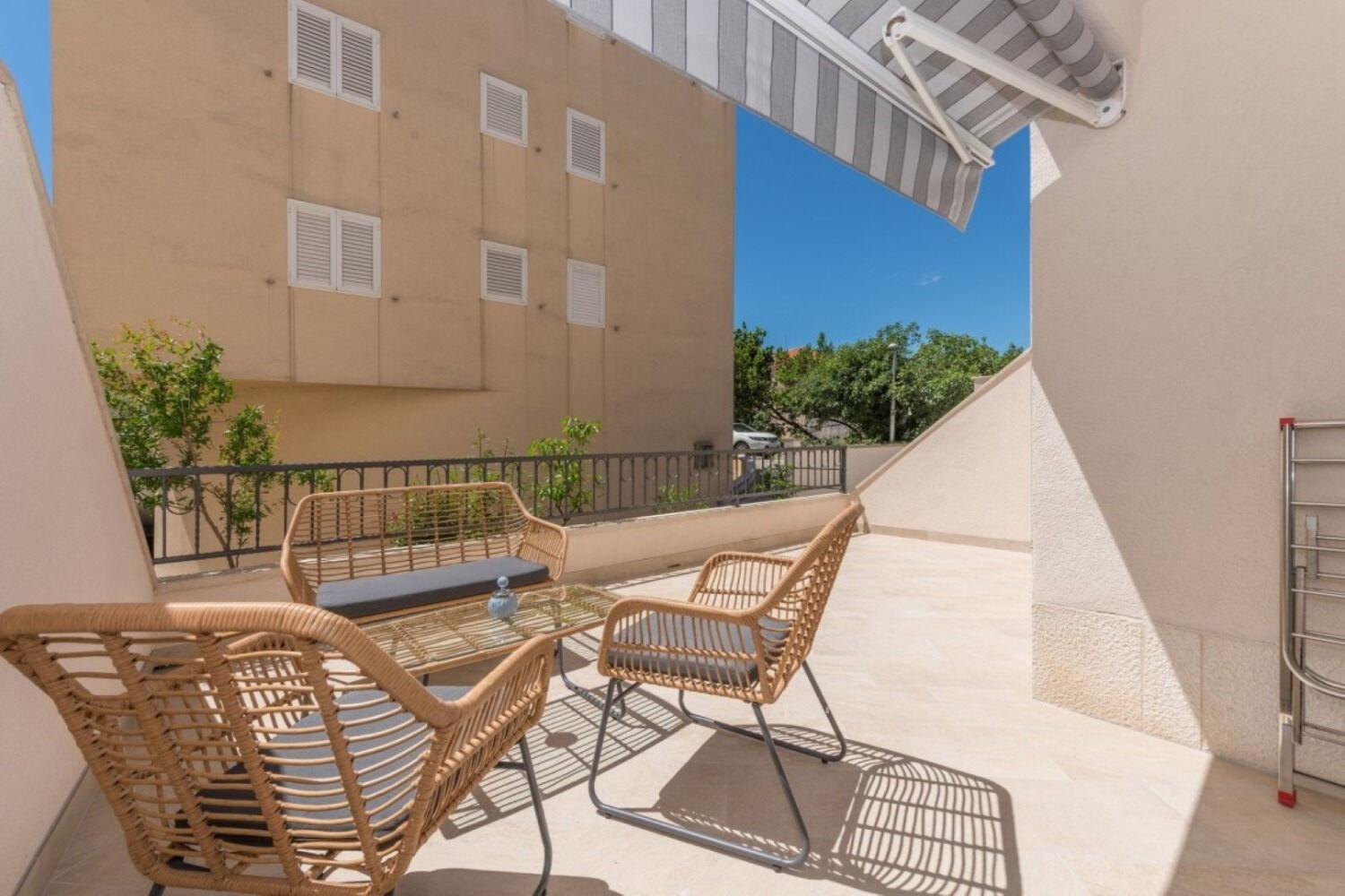 Apartments Mari - 40M From The Beach Makarska Zewnętrze zdjęcie